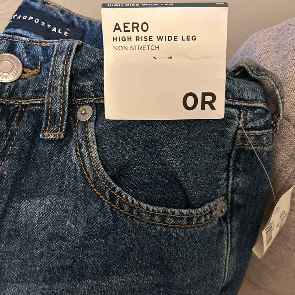 Aeropastel High Rise Wide leg non stretch jeans 
Size 0R